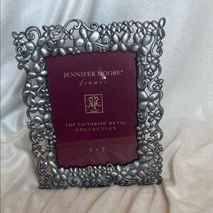 Jennifer Moore Victorian Metal Frame in Silver